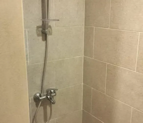 Апарт-отель Nadira Furnished Unit Ground Floor *